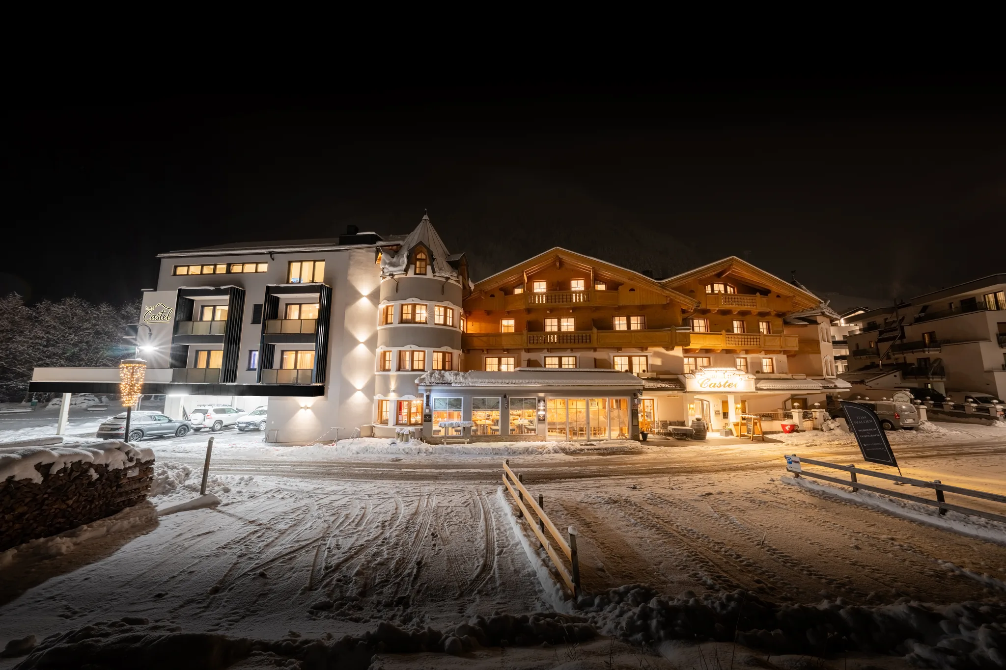 Außenansicht Hotel Castel Ischgl im Winter