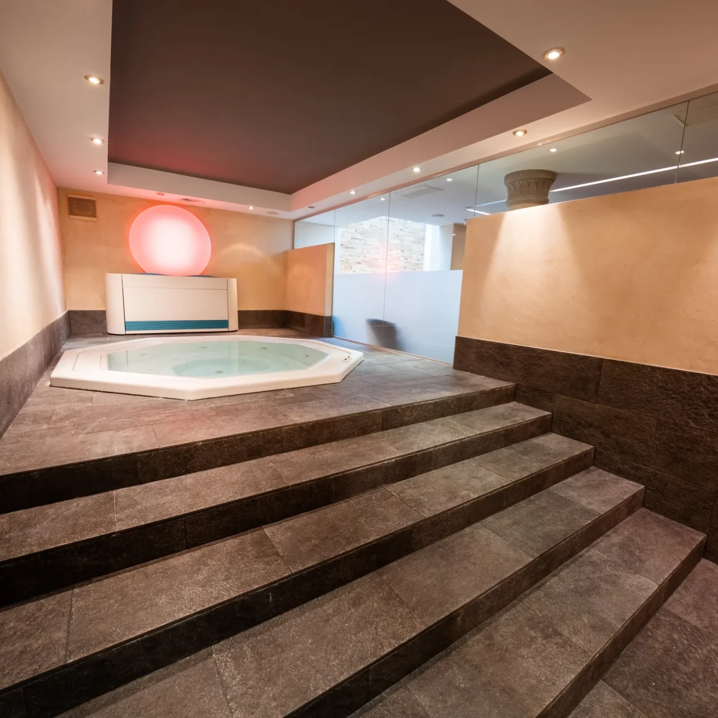 whirlpool-hotel-castel-ischgl